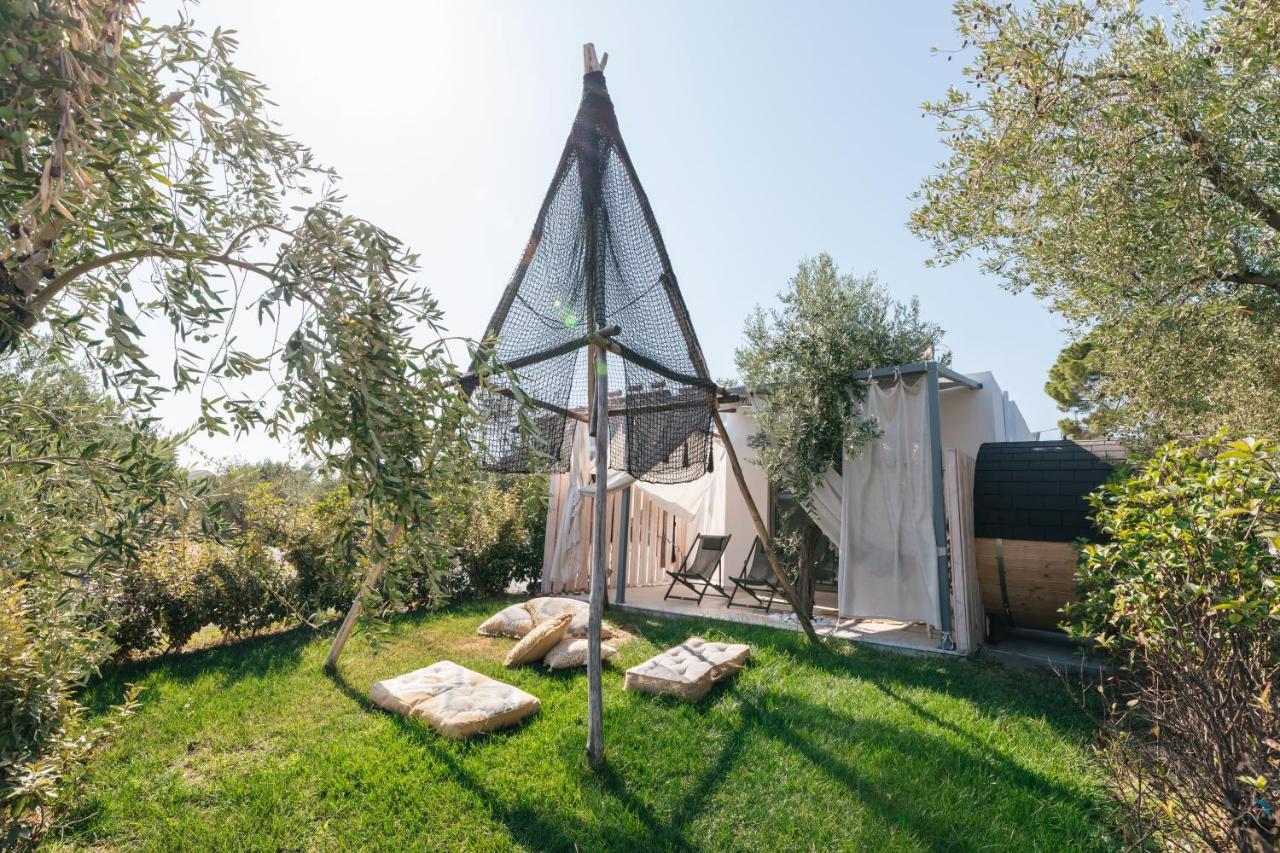 Cocooning Suites By Blue Carpet Pefkochori Exterior foto